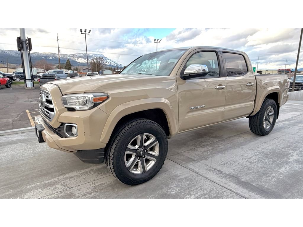 Used 2018 Toyota Tacoma Limited image 3