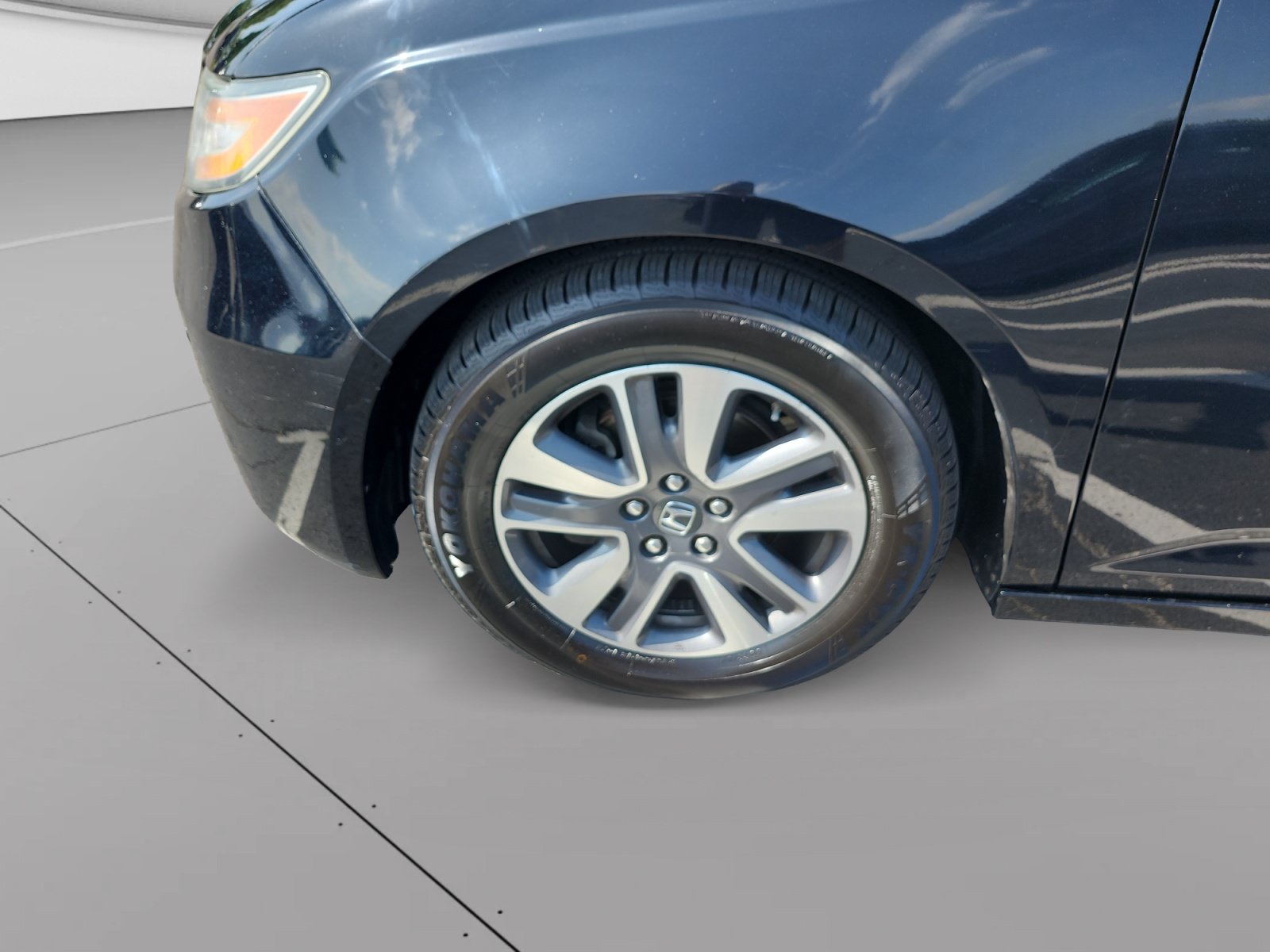 Used 2016 Honda Odyssey Touring image 14