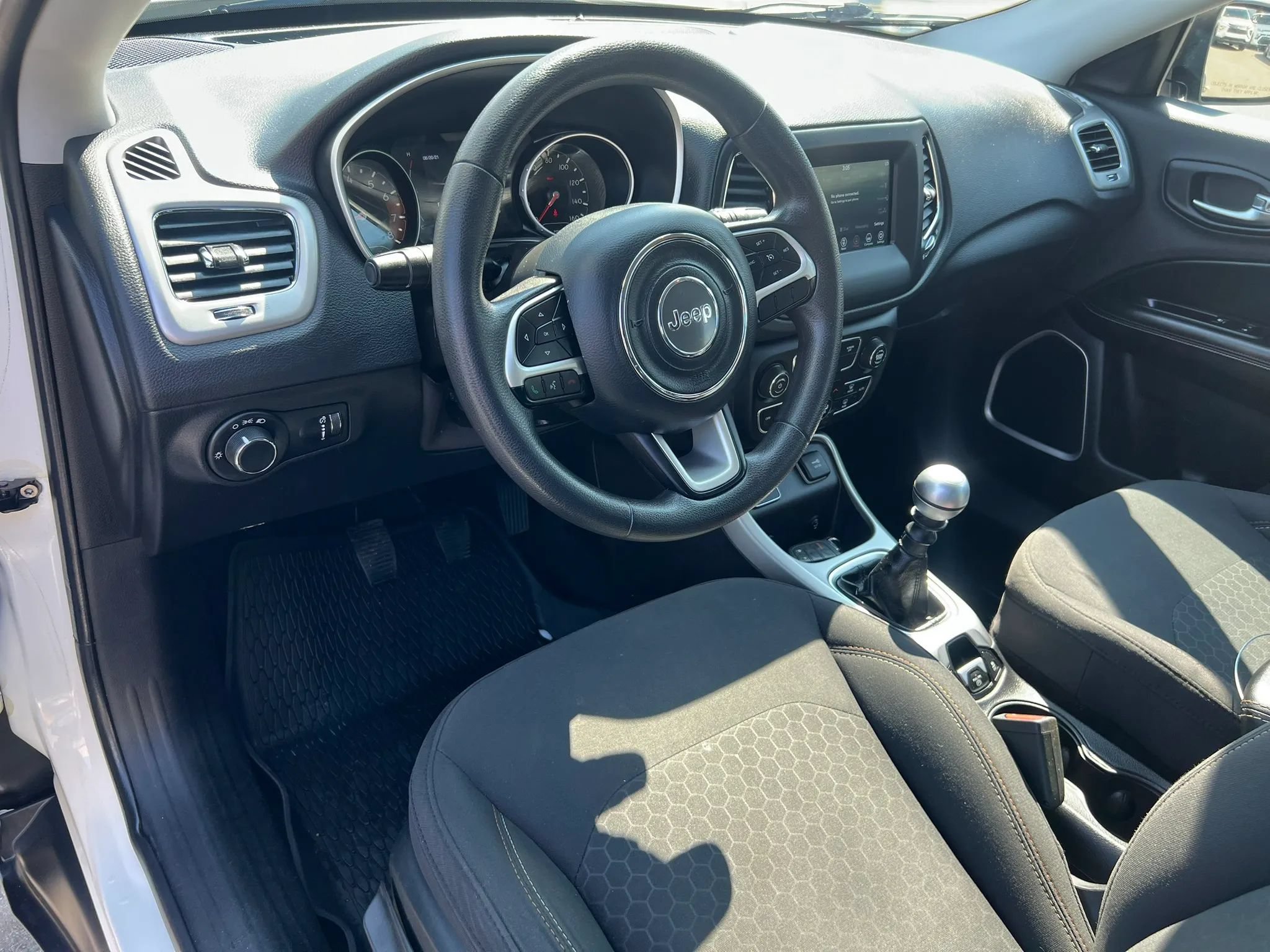 Used 2019 Jeep Compass Sport FWD image 15