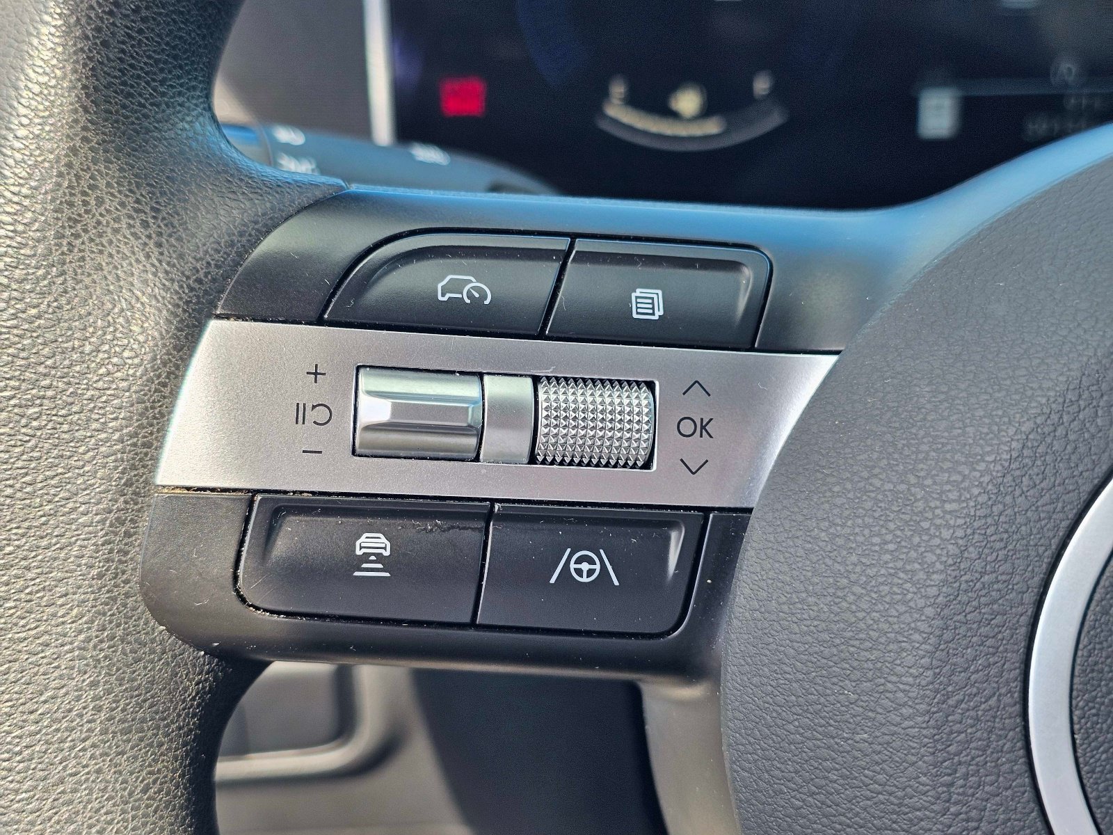 Used 2025 Hyundai Tucson SEL AWD/4WD image 18