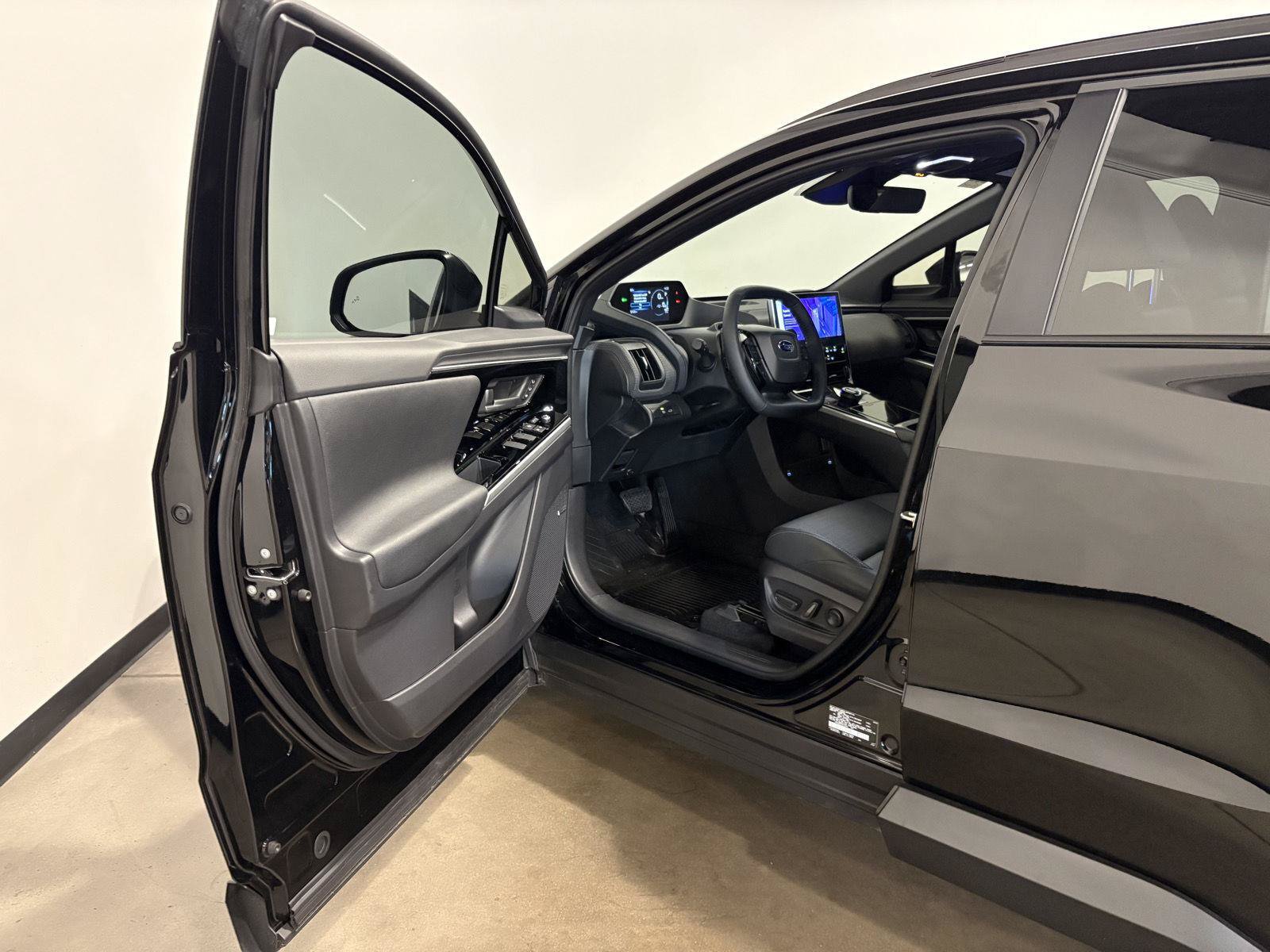 Used 2025 Subaru Solterra AWD/4WD image 10
