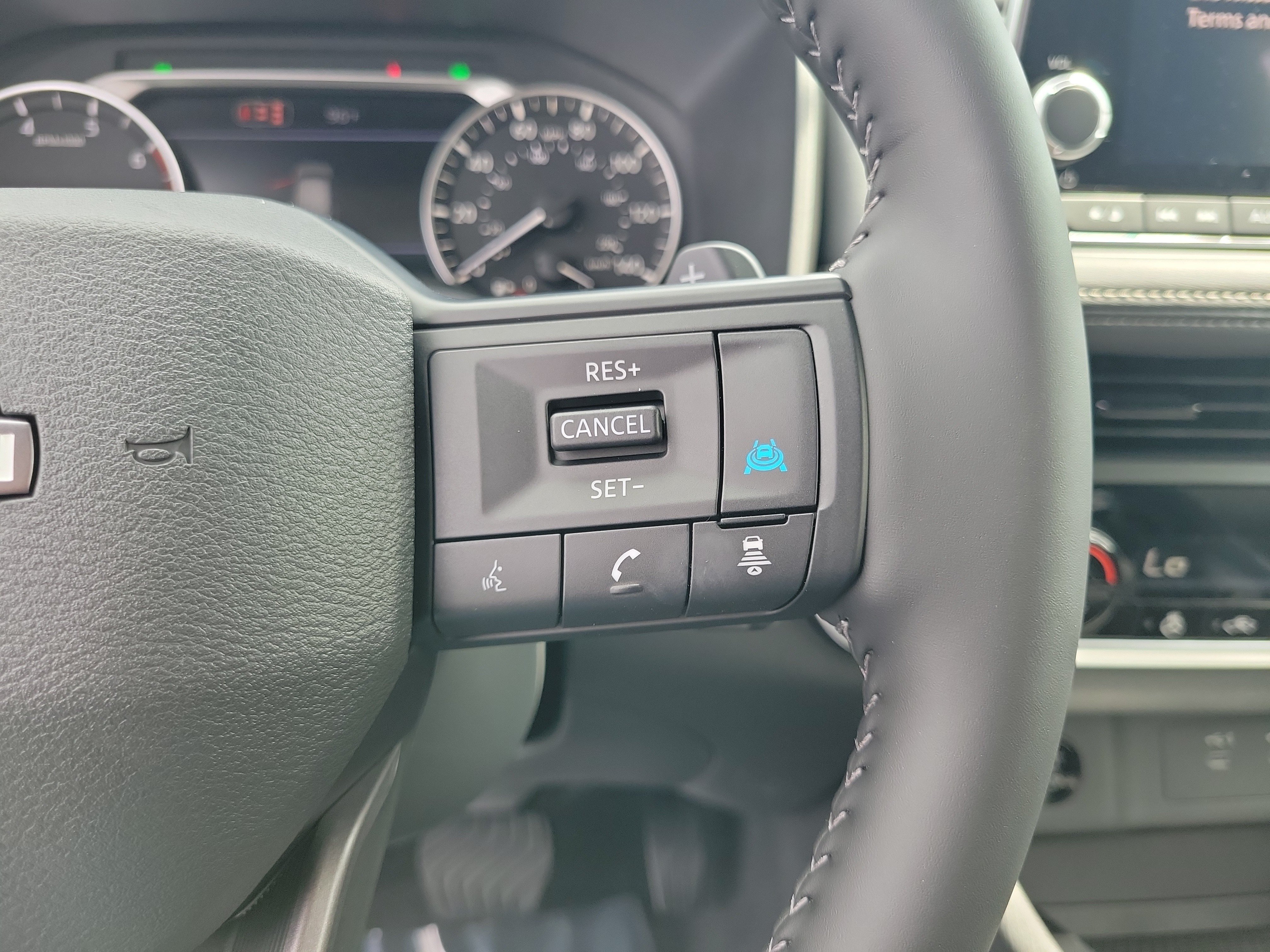 New 2026 Nissan Rogue SV w/ Cold Weather Package AWD/4WD image 23