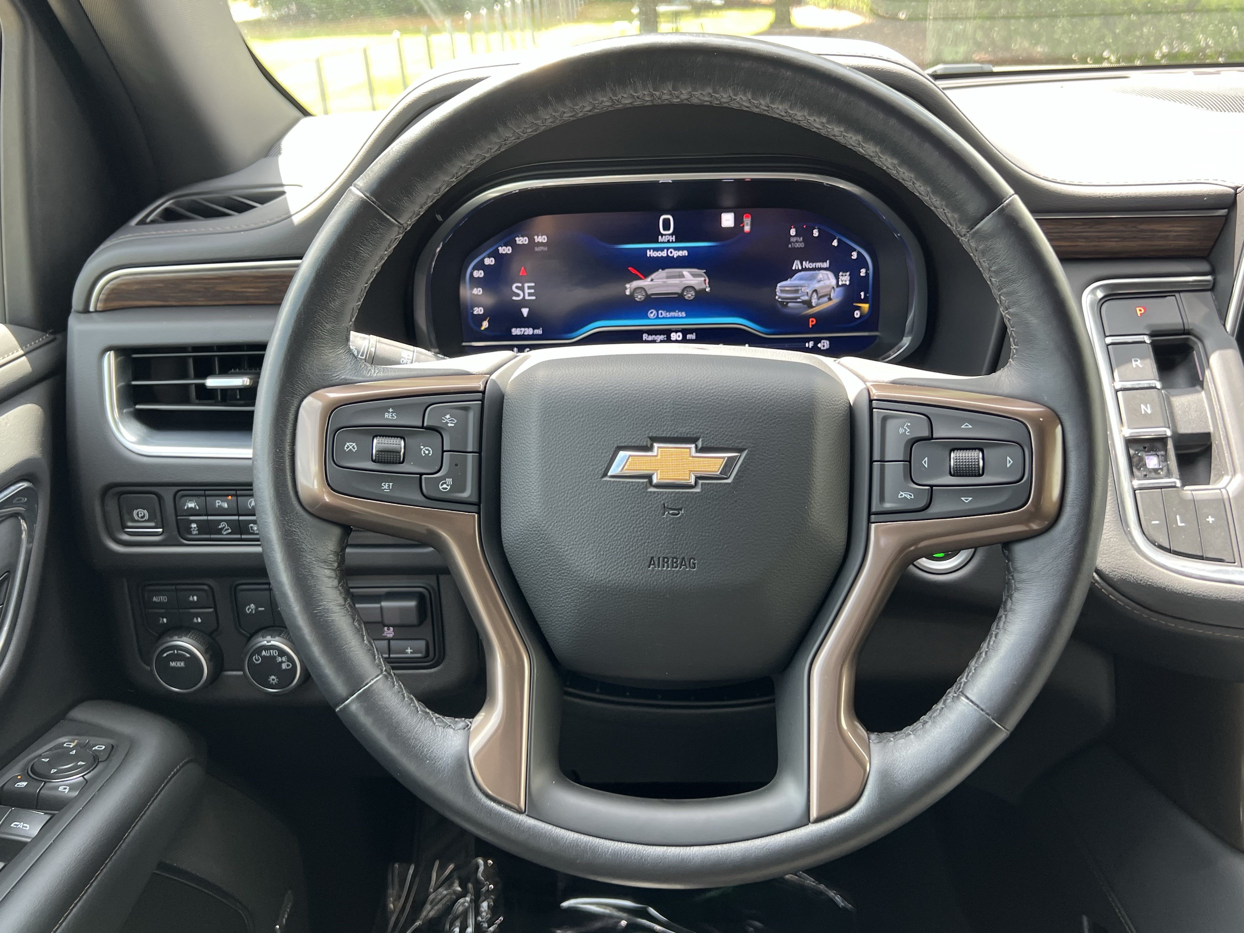Used 2022 Chevrolet Tahoe High Country w/ Premium Package AWD/4WD image 18