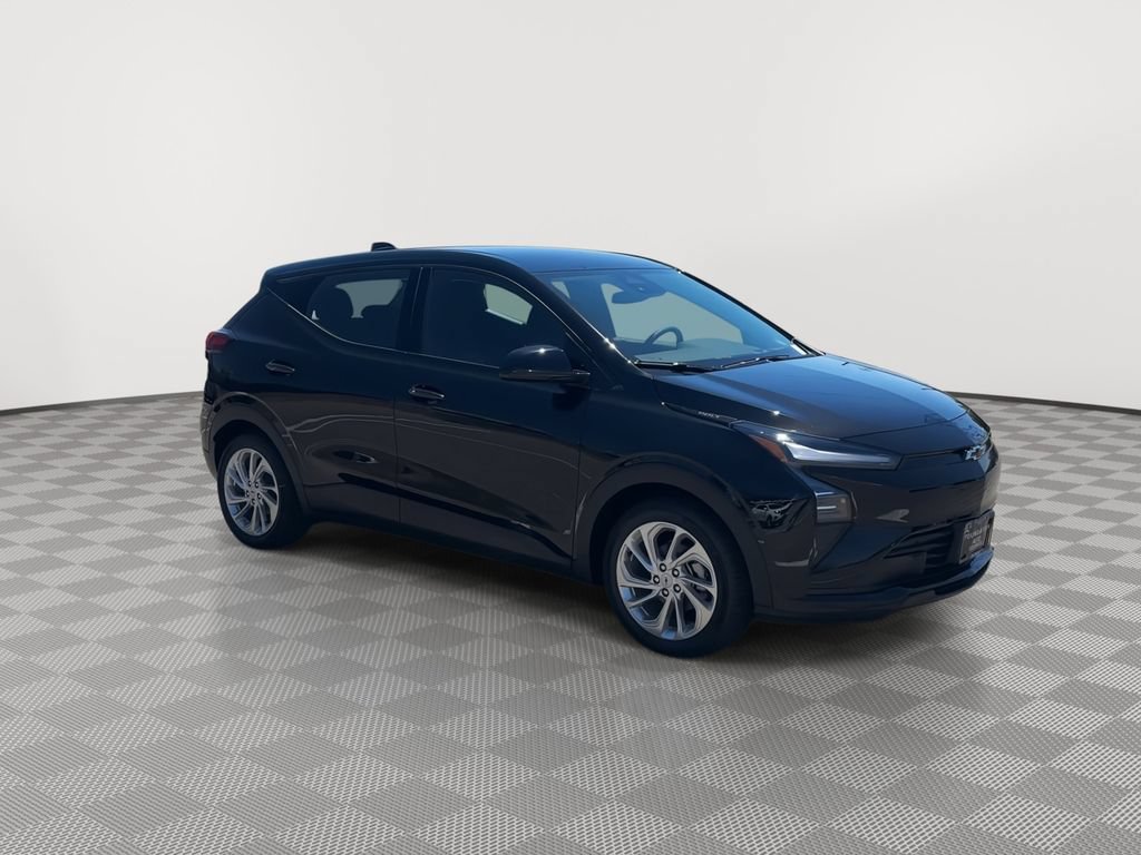 New 2027 Chevrolet Bolt LT w/ Comfort Package FWD image 3