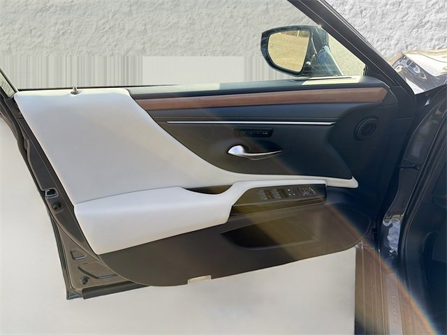 New 2025 Lexus ES 350 w/ Premium Package image 21