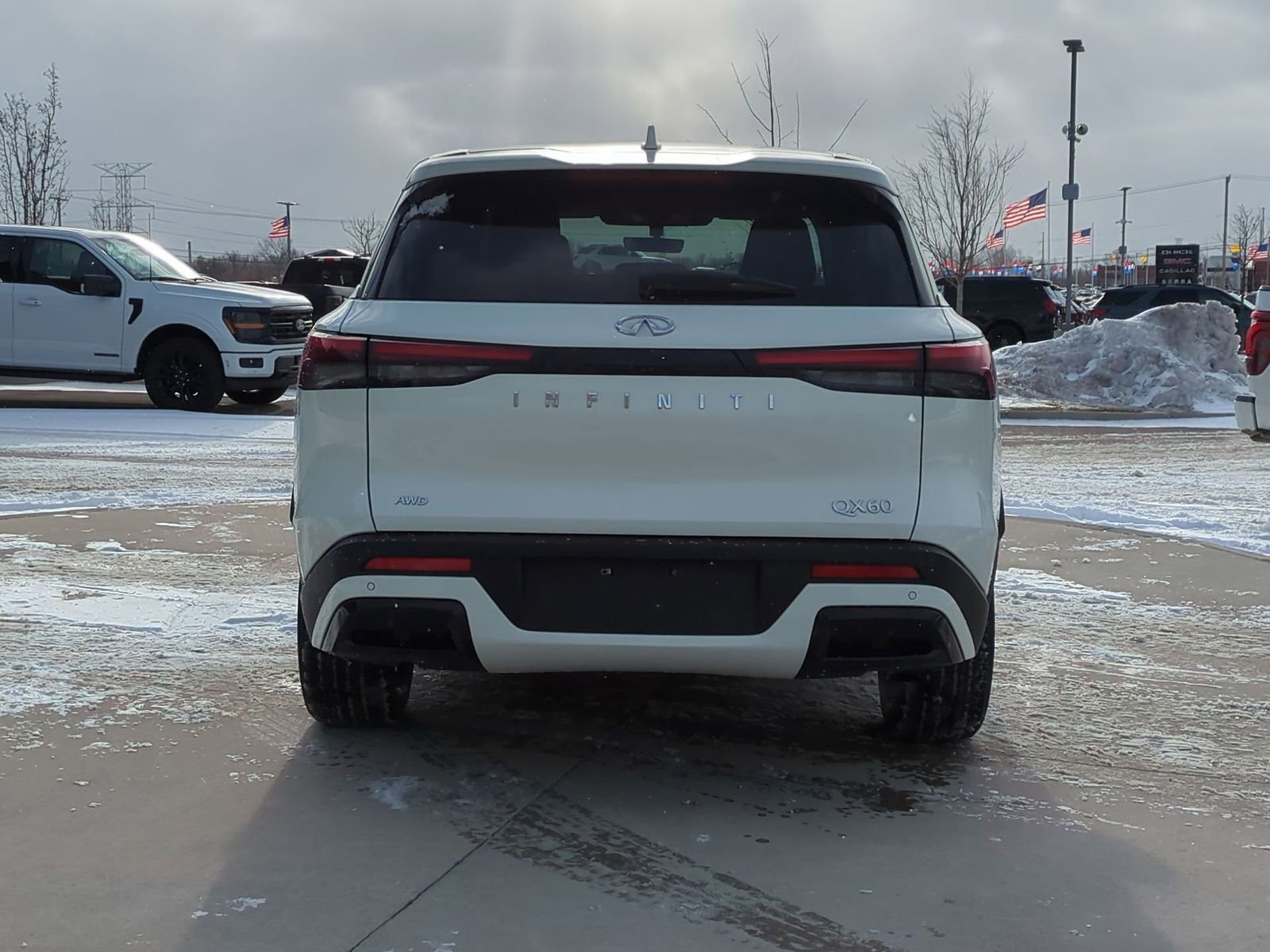 Used 2023 INFINITI QX60 Pure image 6