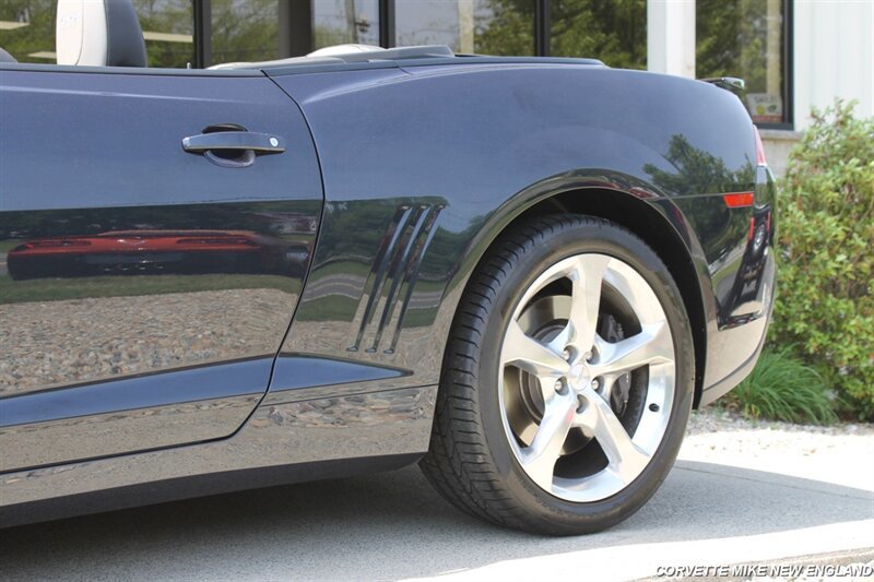 Used 2014 Chevrolet Camaro SS w/ RS Package RWD image 13