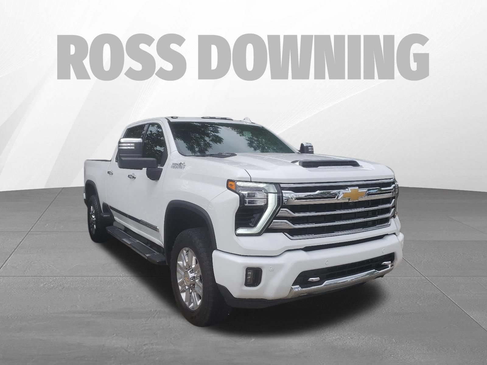 Used 2024 Chevrolet Silverado 2500 High Country w/ Technology Package AWD/4WD image 3