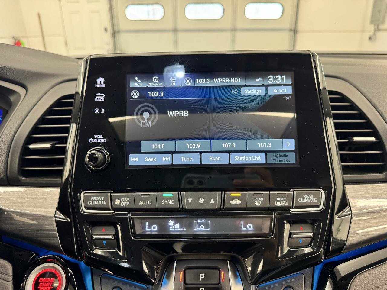 Used 2023 Honda Odyssey Elite image 27