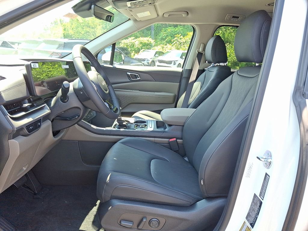 New 2026 Kia Carnival EX image 13