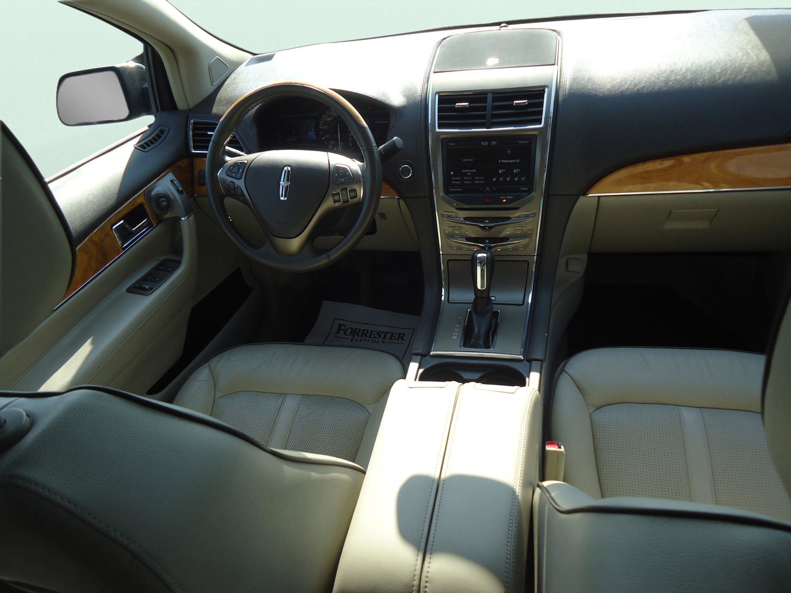 Used 2013 Lincoln MKX AWD image 11