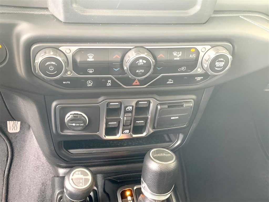 Used 2021 Jeep Gladiator Sport image 35