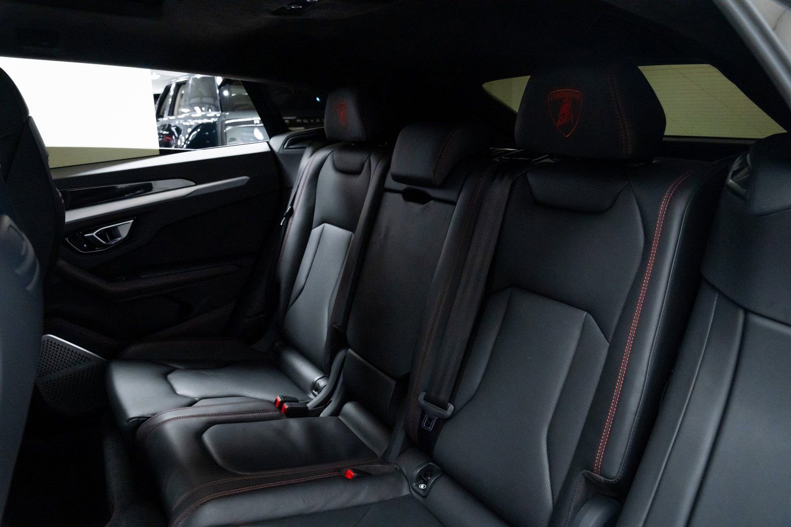 Used 2020 Lamborghini Urus image 22