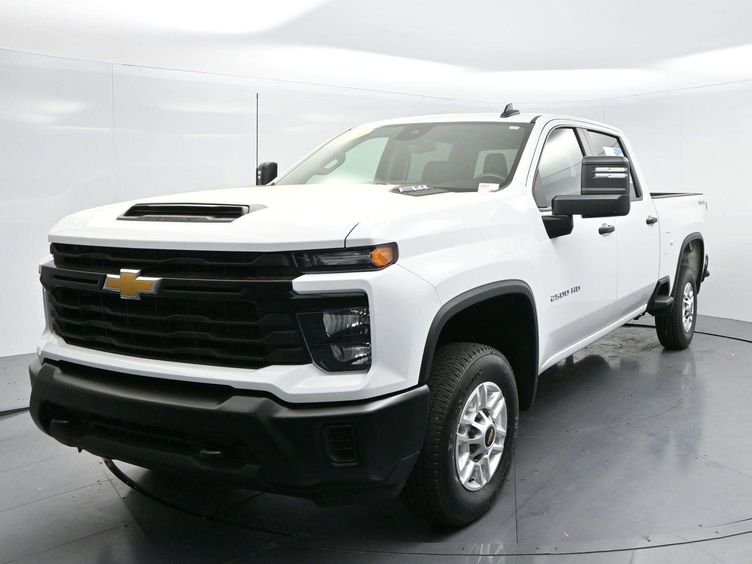 Used 2025 Chevrolet Silverado 2500 W/T w/ WT Convenience Package image 3