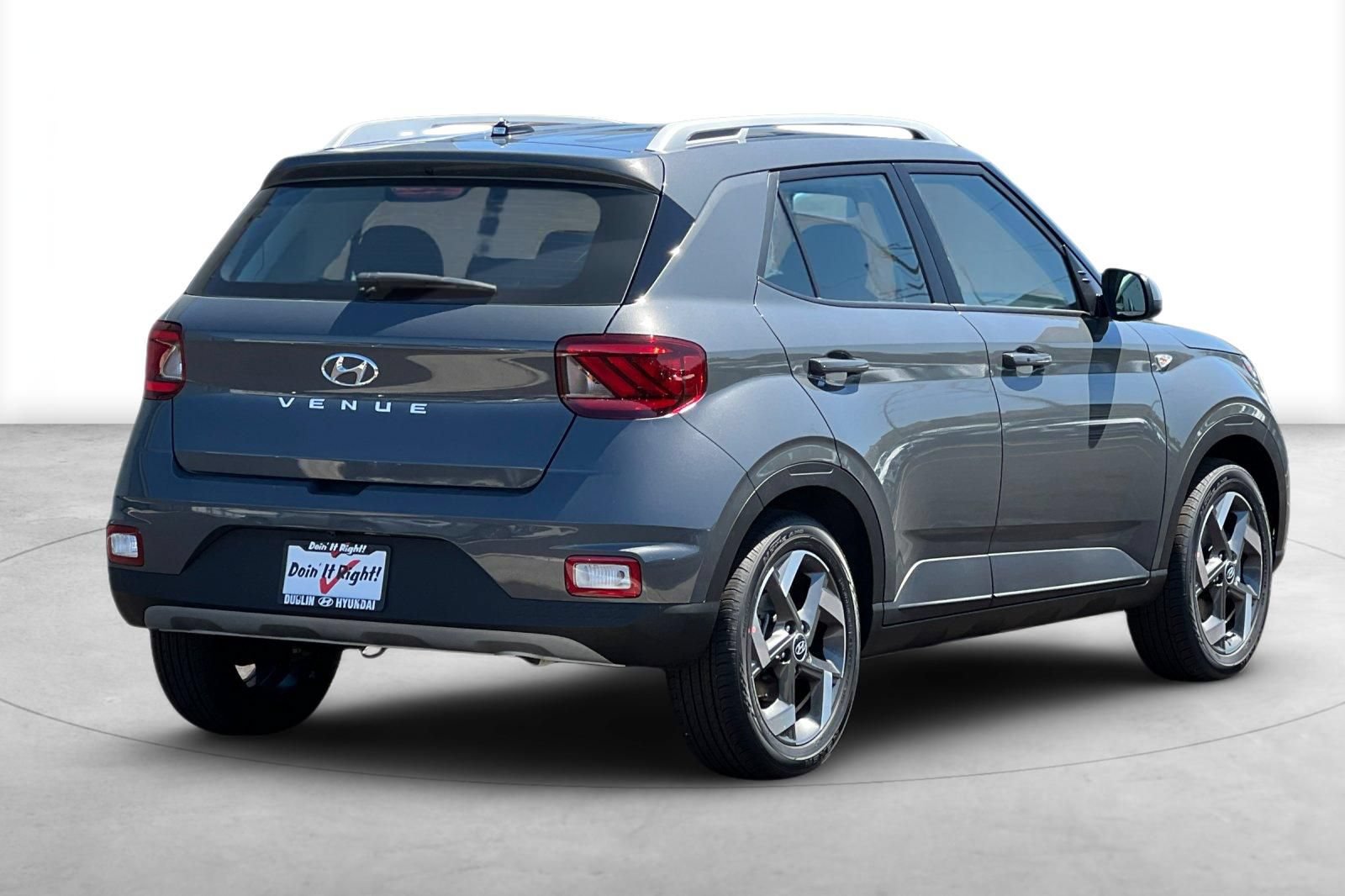 New 2026 Hyundai Venue SEL FWD image 6
