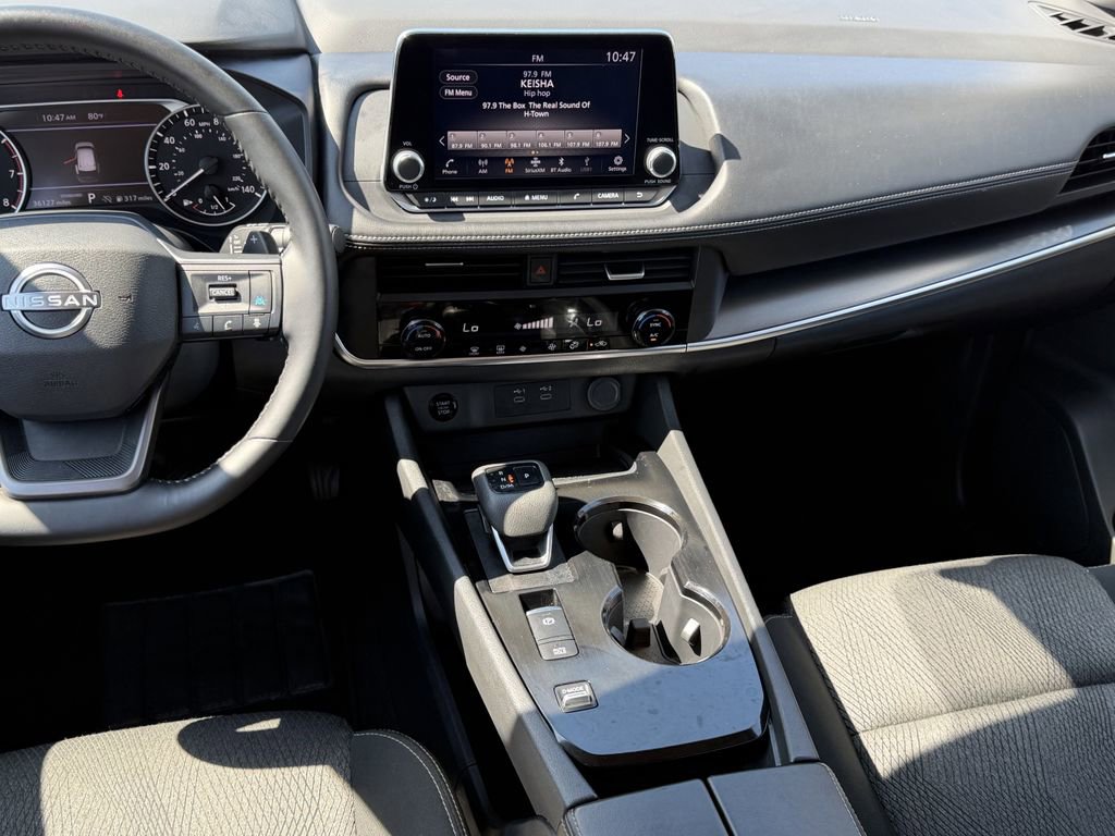 Used 2025 Nissan Rogue SV FWD image 16