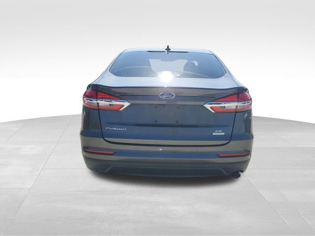 Used 2020 Ford Fusion SE image 5