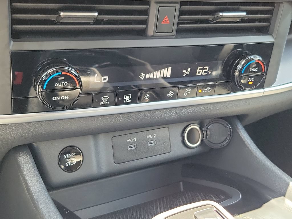 Used 2026 Nissan Rogue SV FWD image 25