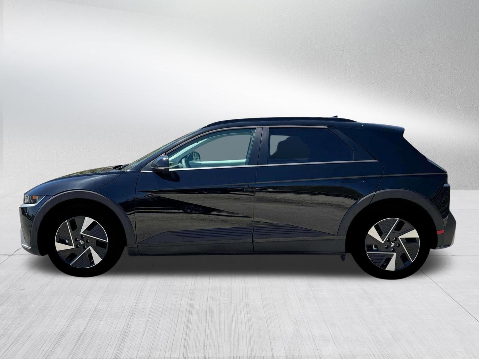 New 2026 Hyundai Ioniq 5 SEL image 3