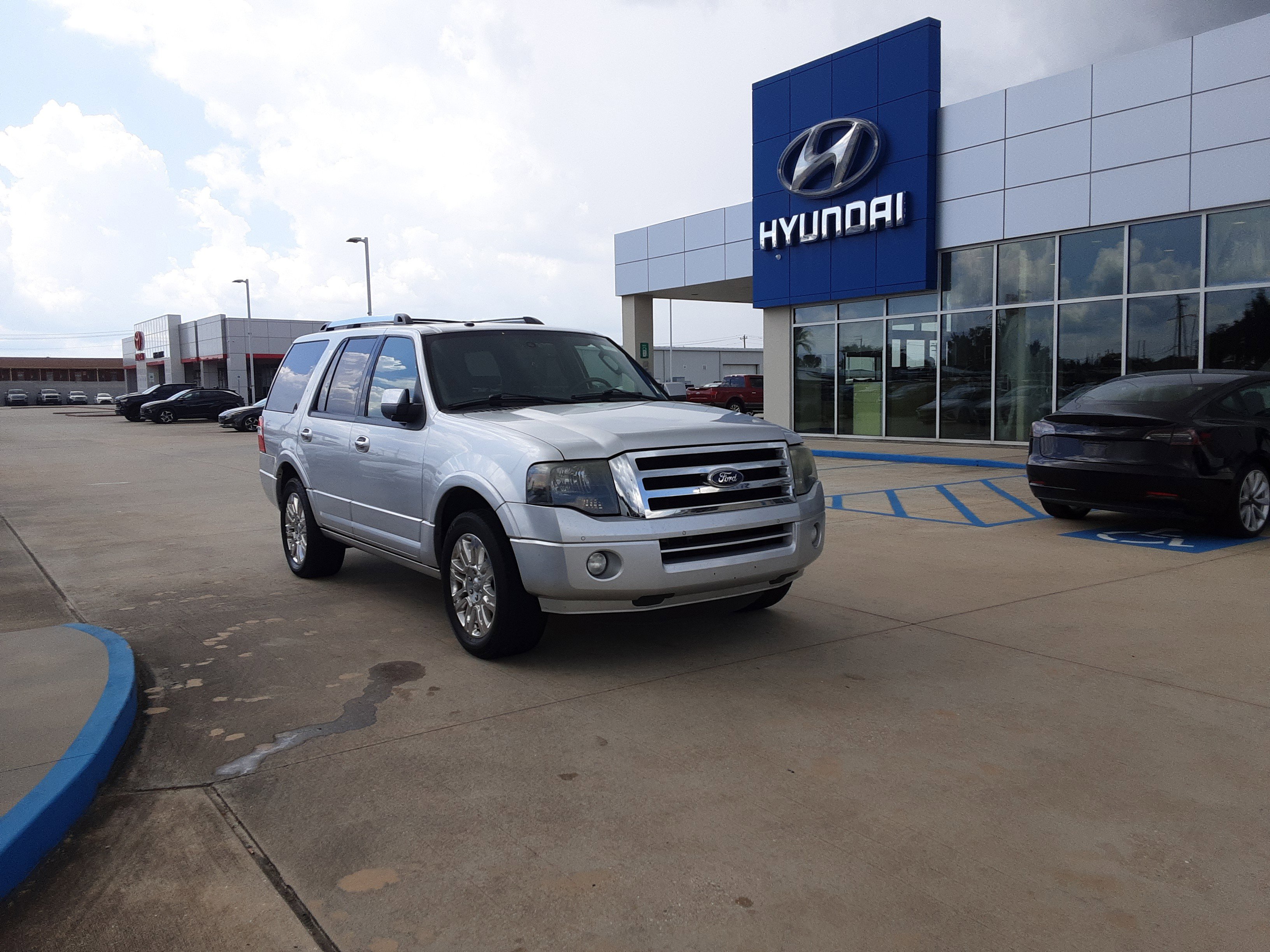 Used 2013 Ford Expedition Limited