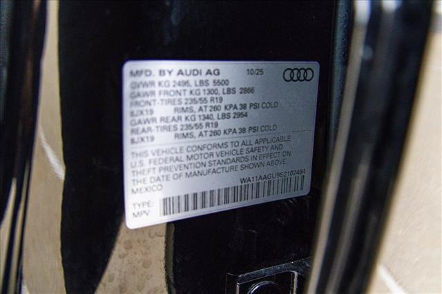 Used 2025 Audi Q5 Premium w/ Convenience Package AWD/4WD image 28
