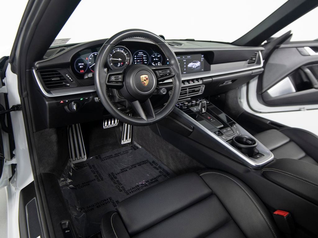Certified 2022 Porsche 911 Targa 4S AWD/4WD image 16