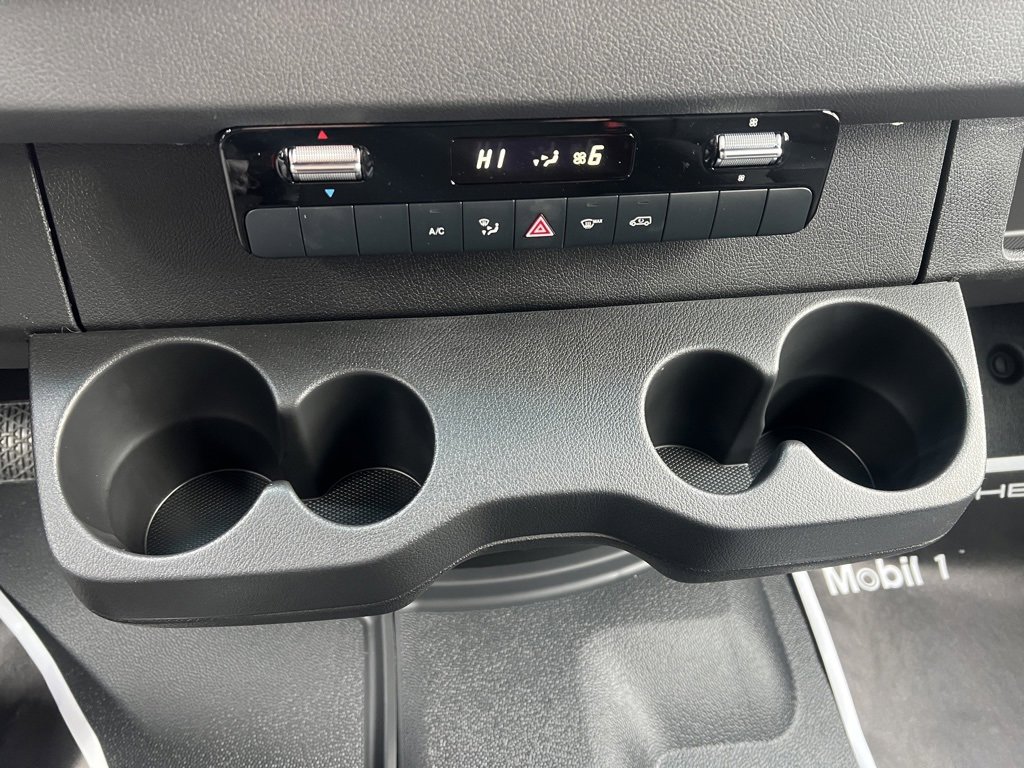 Used 2024 Mercedes-Benz Sprinter 4500 image 24