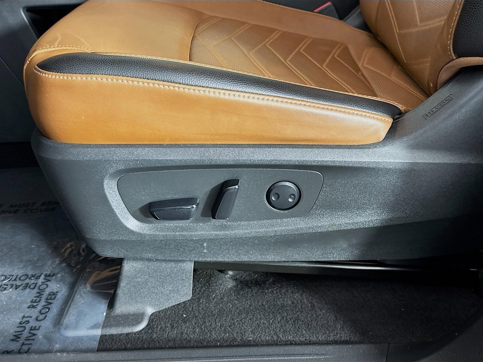 Used 2023 Nissan Pathfinder Platinum image 22