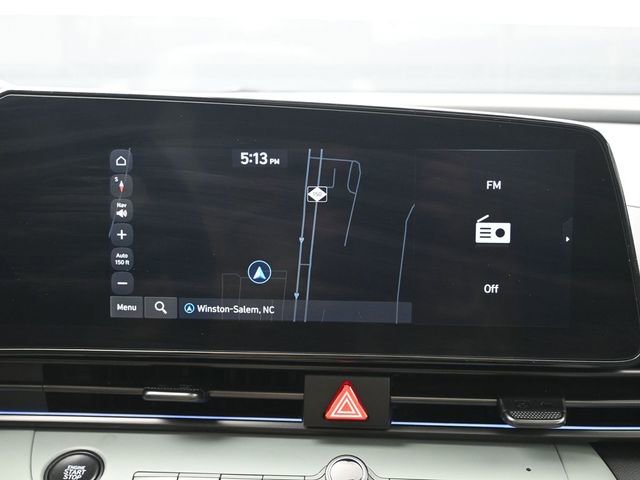 Used 2024 Hyundai Elantra Limited image 13