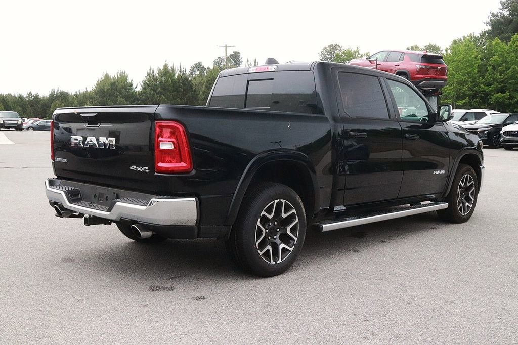 Used 2025 RAM 1500 Laramie AWD/4WD image 5