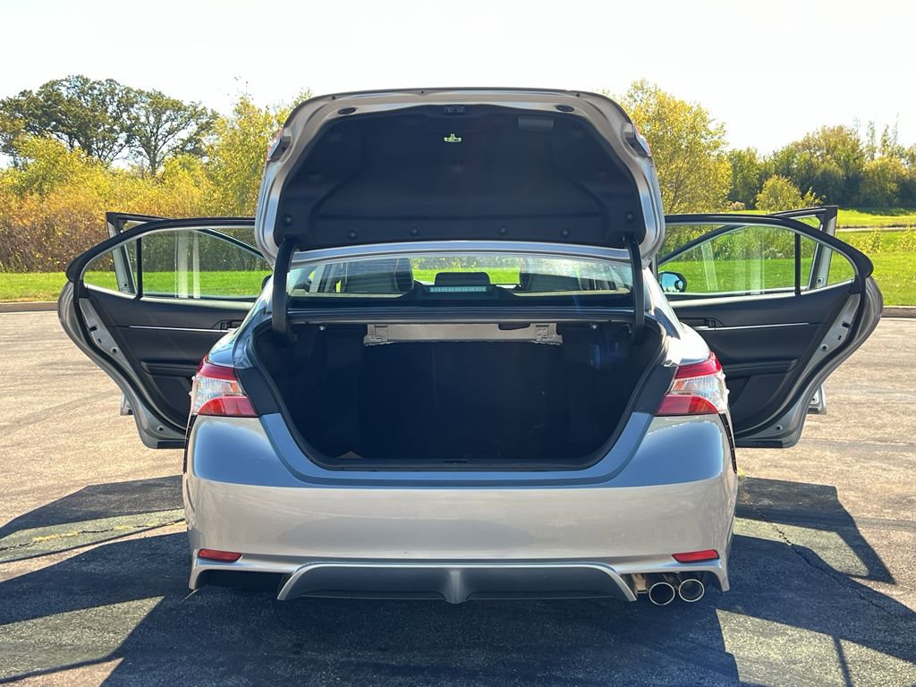 Used 2020 Toyota Camry SE image 35