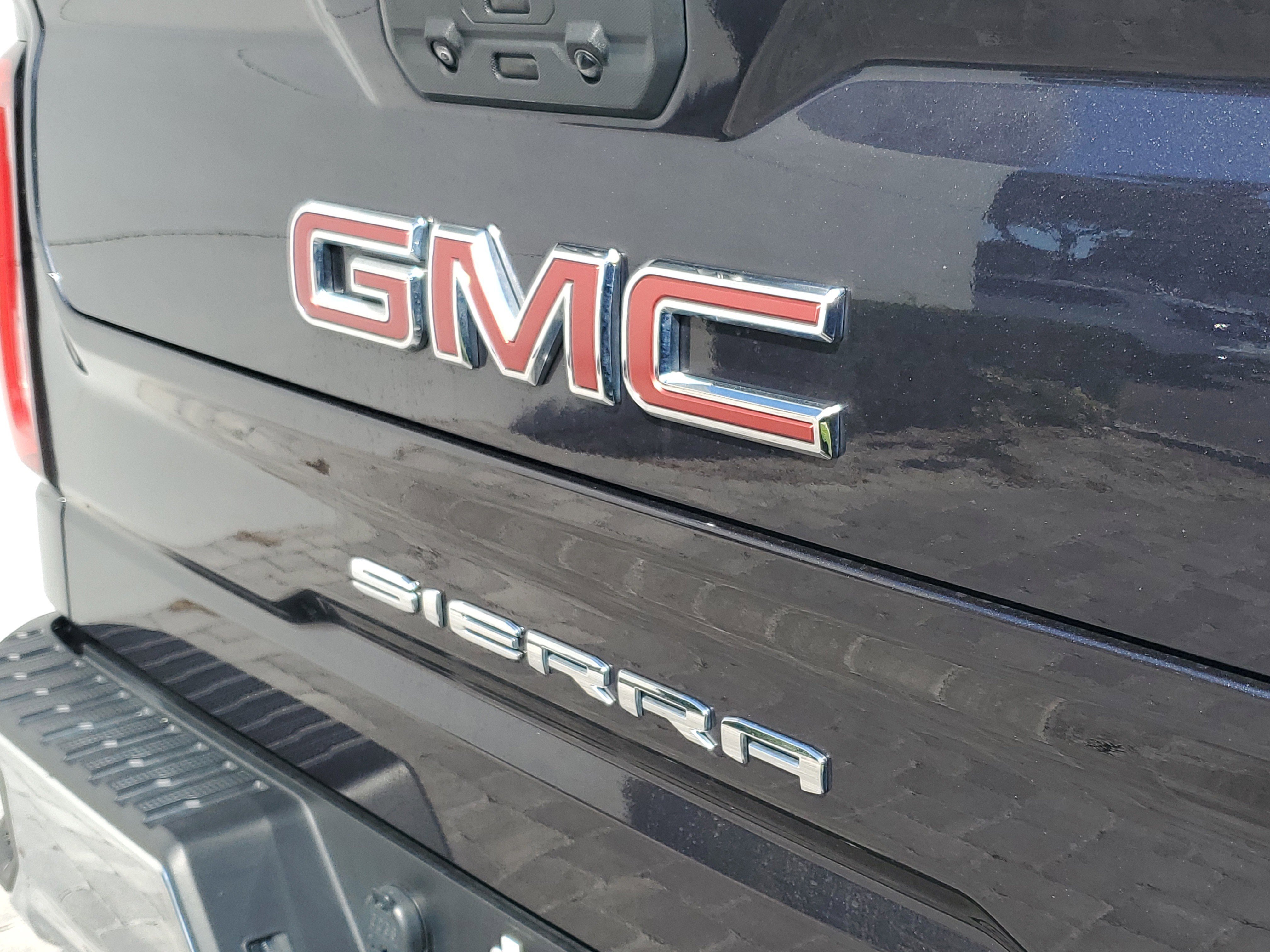 Used 2023 GMC Sierra 1500 SLT w/ SLT Premium Package image 10