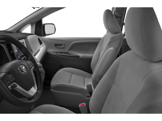 Used 2018 Toyota Sienna XLE Premium FWD image 9
