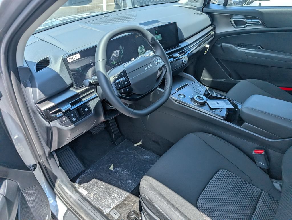 New 2026 Kia Sportage LX FWD image 12