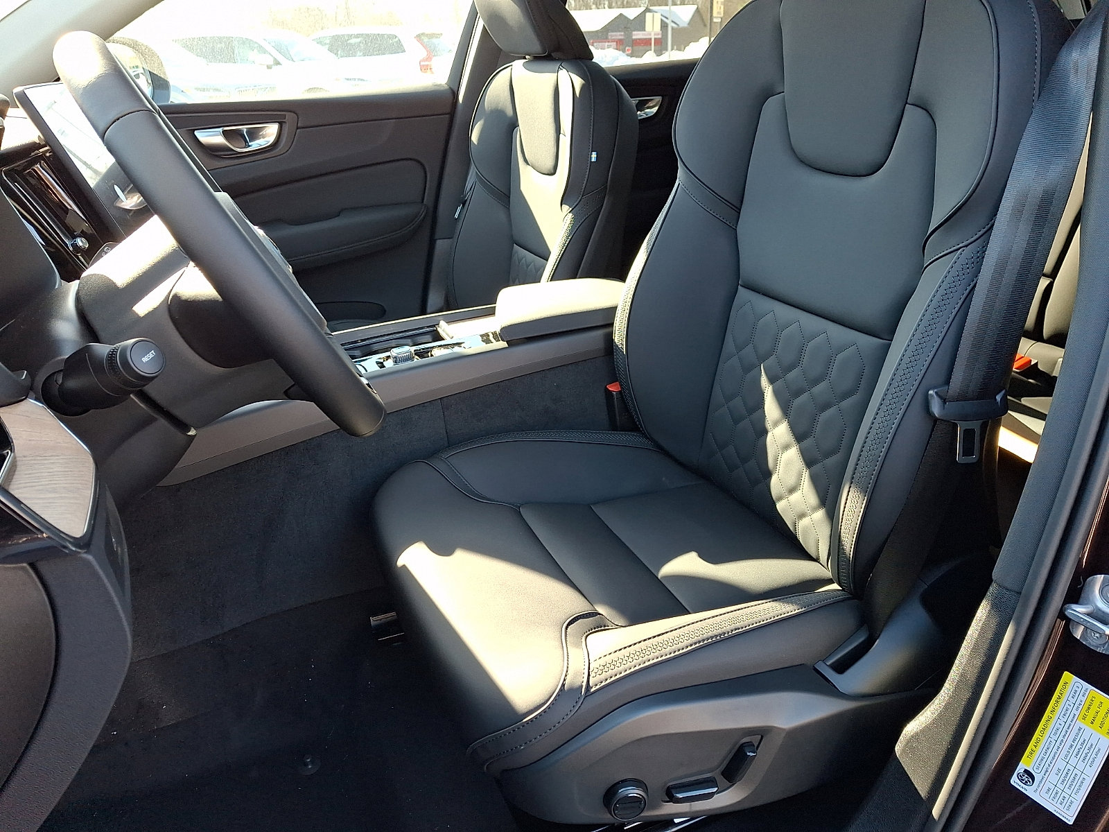 New 2026 Volvo XC60 B5 Core w/ Protection Package Premier image 8