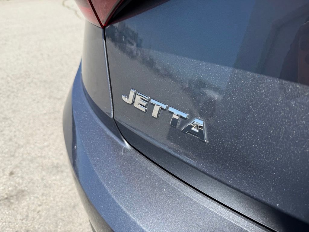 Used 2019 Volkswagen Jetta R-Line FWD image 12