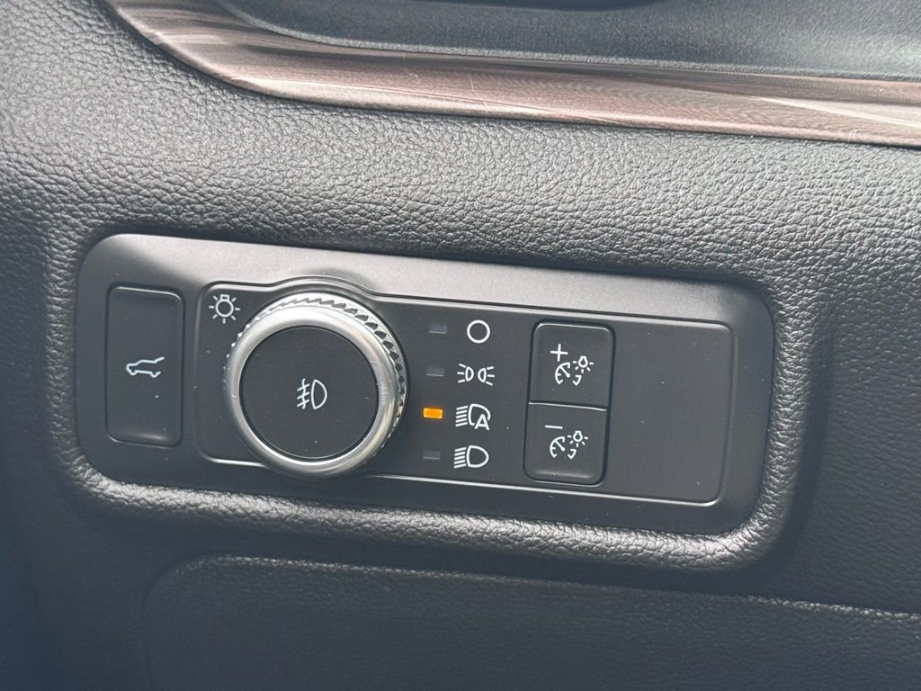 Certified 2022 Ford Explorer Limited w/ Equipment Group 301A image 41