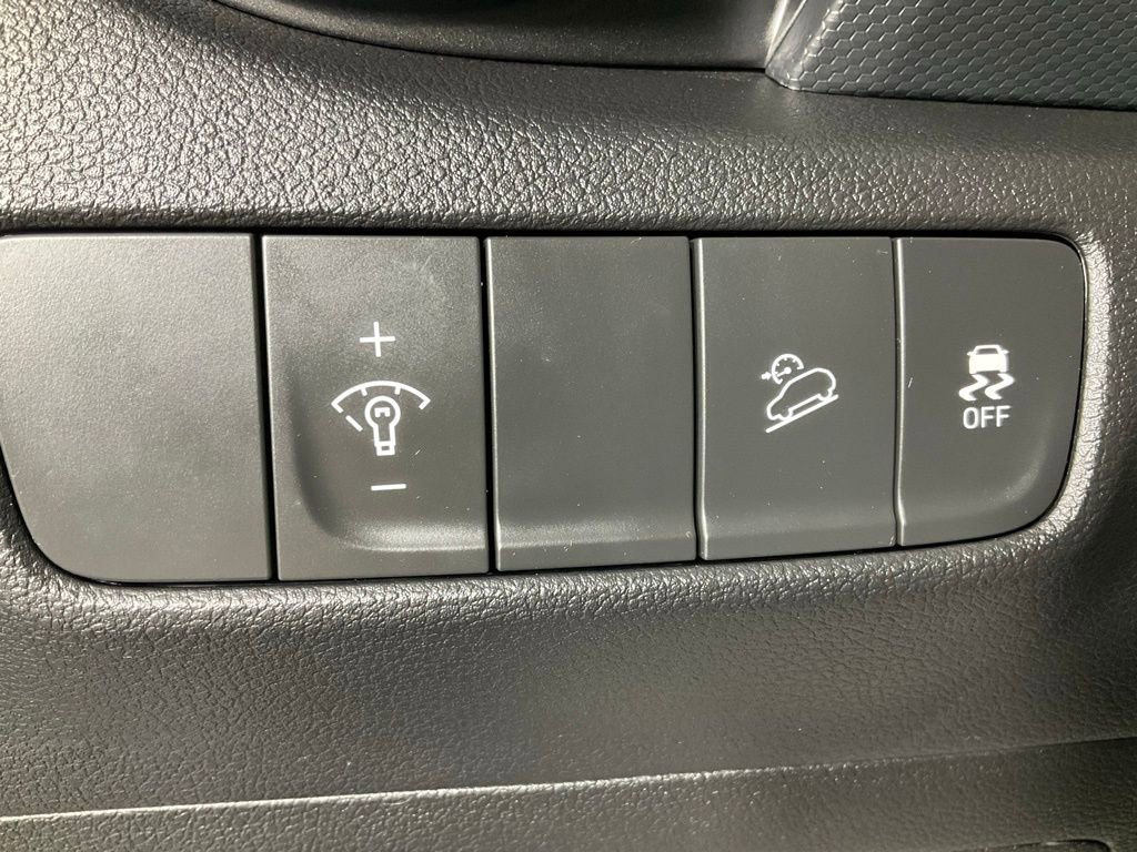 Used 2023 Hyundai Kona SEL image 23