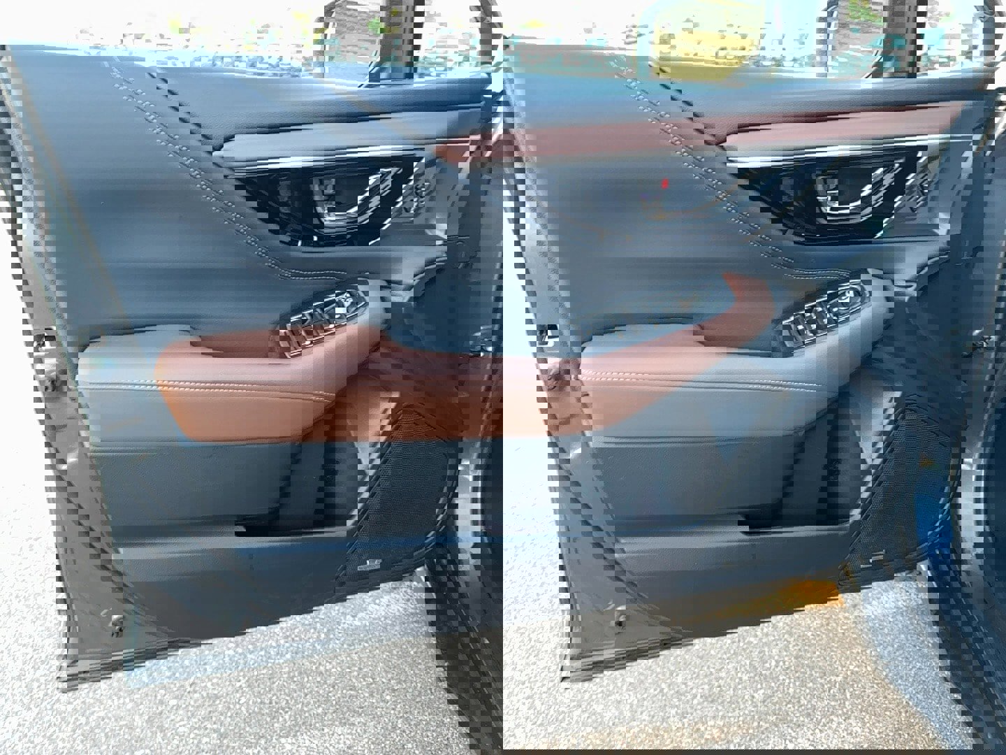 Used 2020 Subaru Outback Touring XT image 16