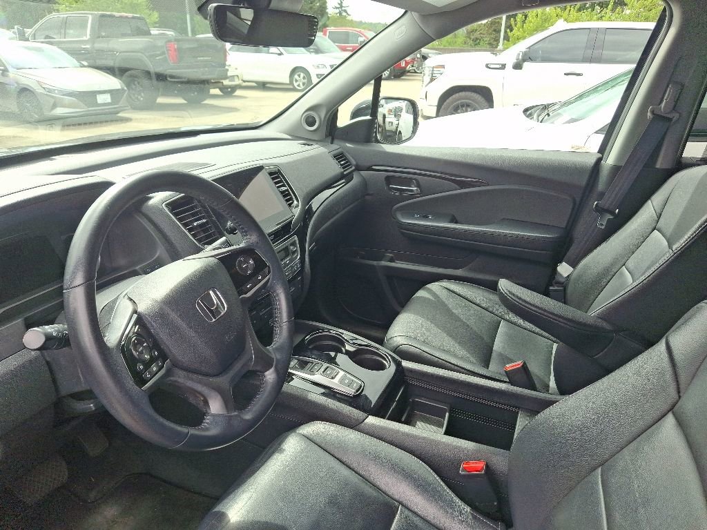 Used 2019 Honda Pilot Touring image 8