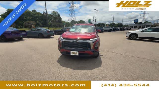 Certified 2025 Chevrolet Equinox ACTIV w/ Convenience Package III AWD/4WD image 3