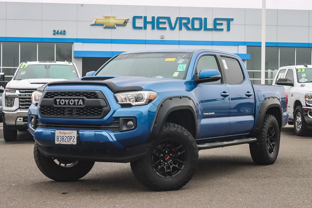 Used 2017 Toyota Tacoma TRD Sport w/ Tow Package