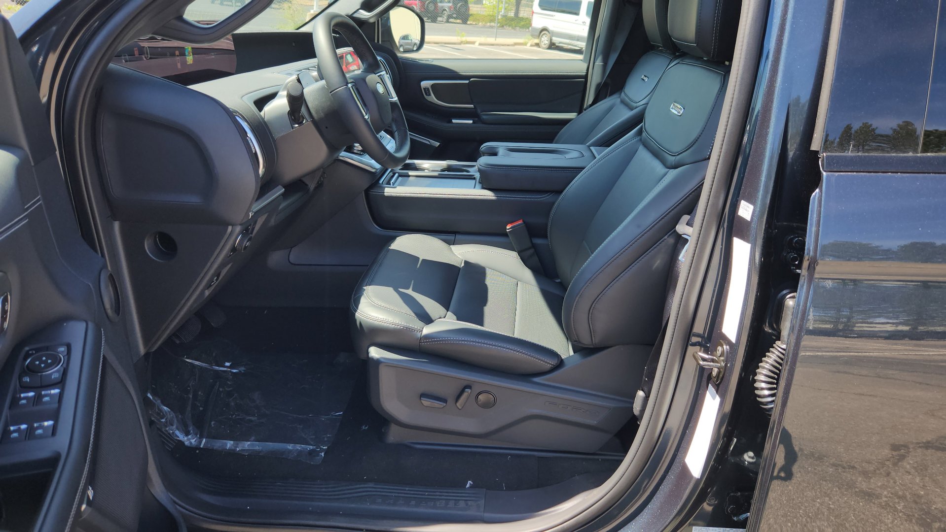 New 2026 Ford Expedition Platinum w/ Stealth Performance Package AWD/4WD image 23