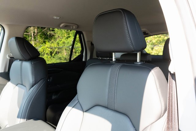 New 2025 Honda Pilot EX-L image 17