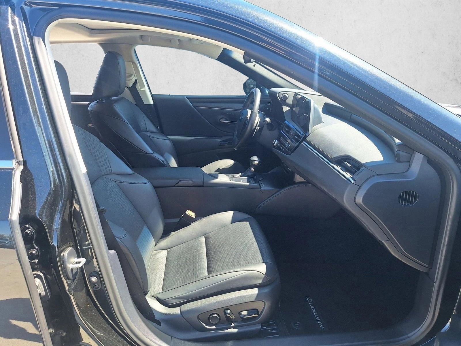 Used 2022 Lexus ES 300h w/ Premium Package FWD image 20