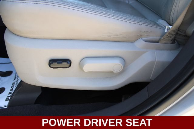 Used 2008 Ford Taurus X SEL FWD image 3