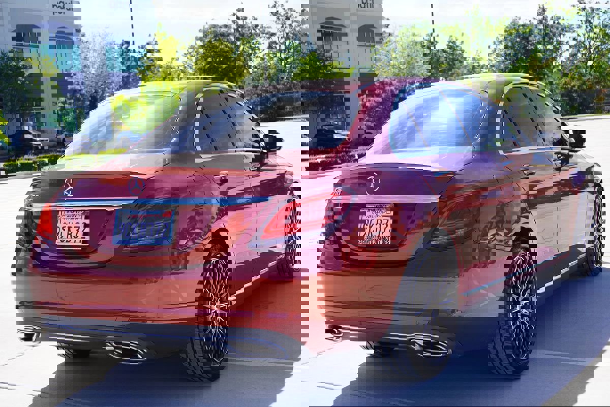 Used 2020 Mercedes-Benz C 300 Sedan image 9