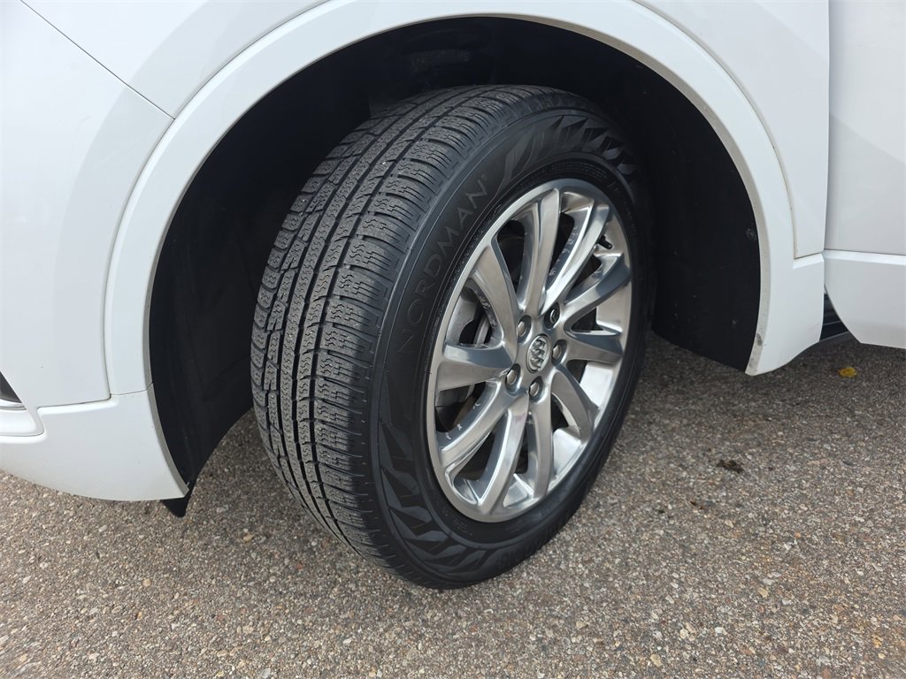 Certified 2019 Buick Envision Essence w/ LPO, Cargo Package image 32