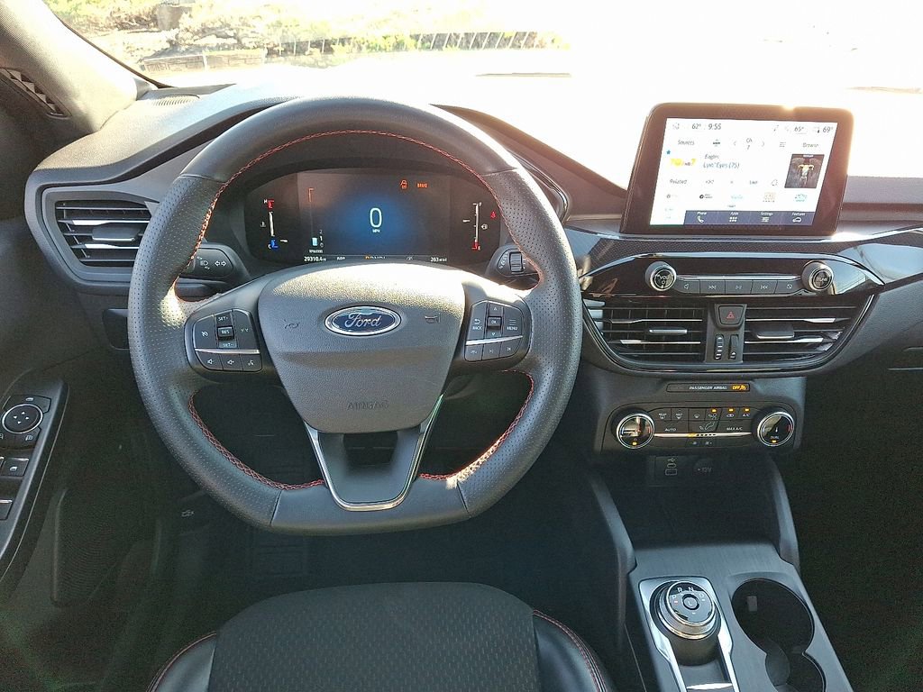 Used 2025 Ford Escape ST-Line image 13