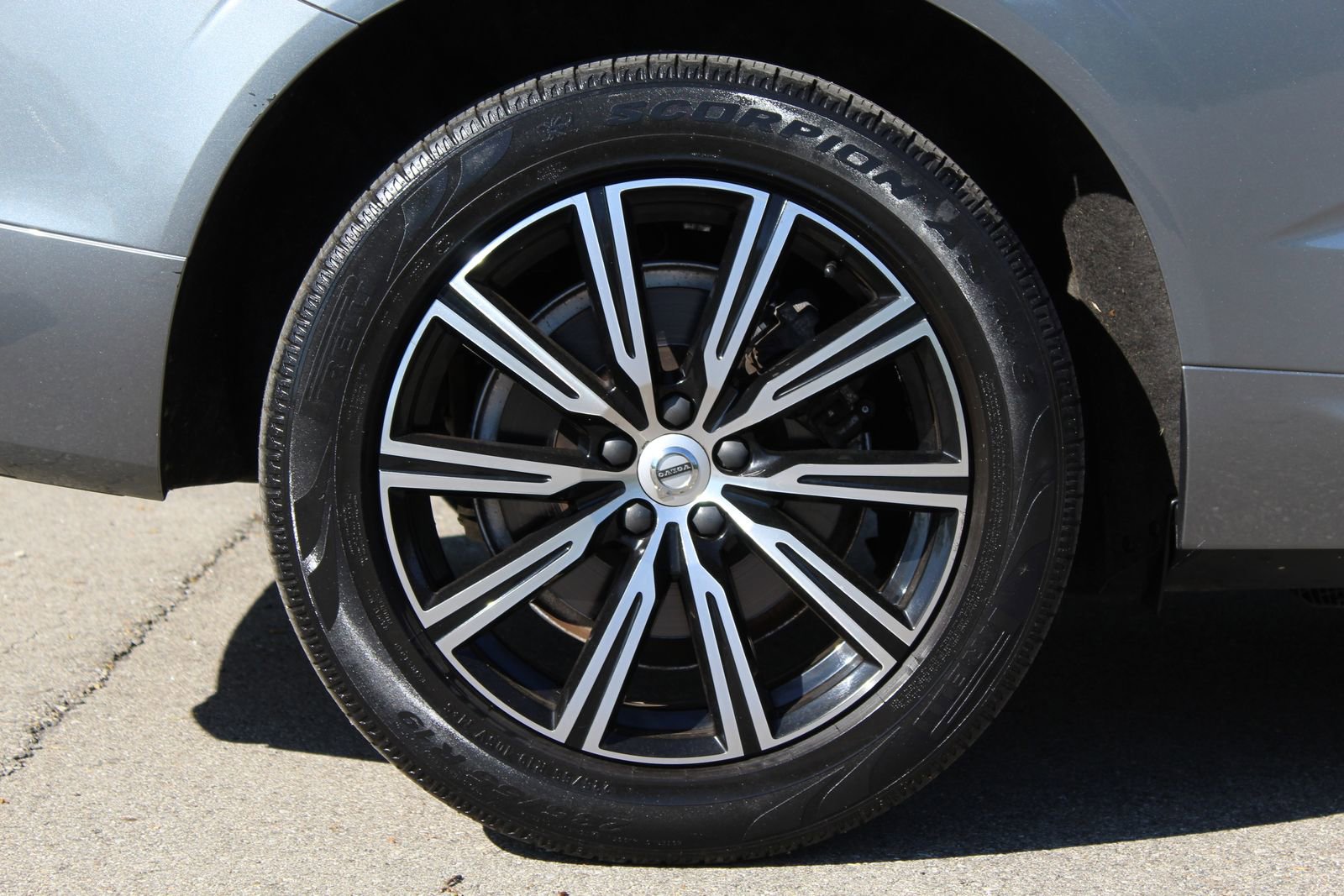 Used 2021 Volvo XC60 T6 Inscription AWD/4WD image 24